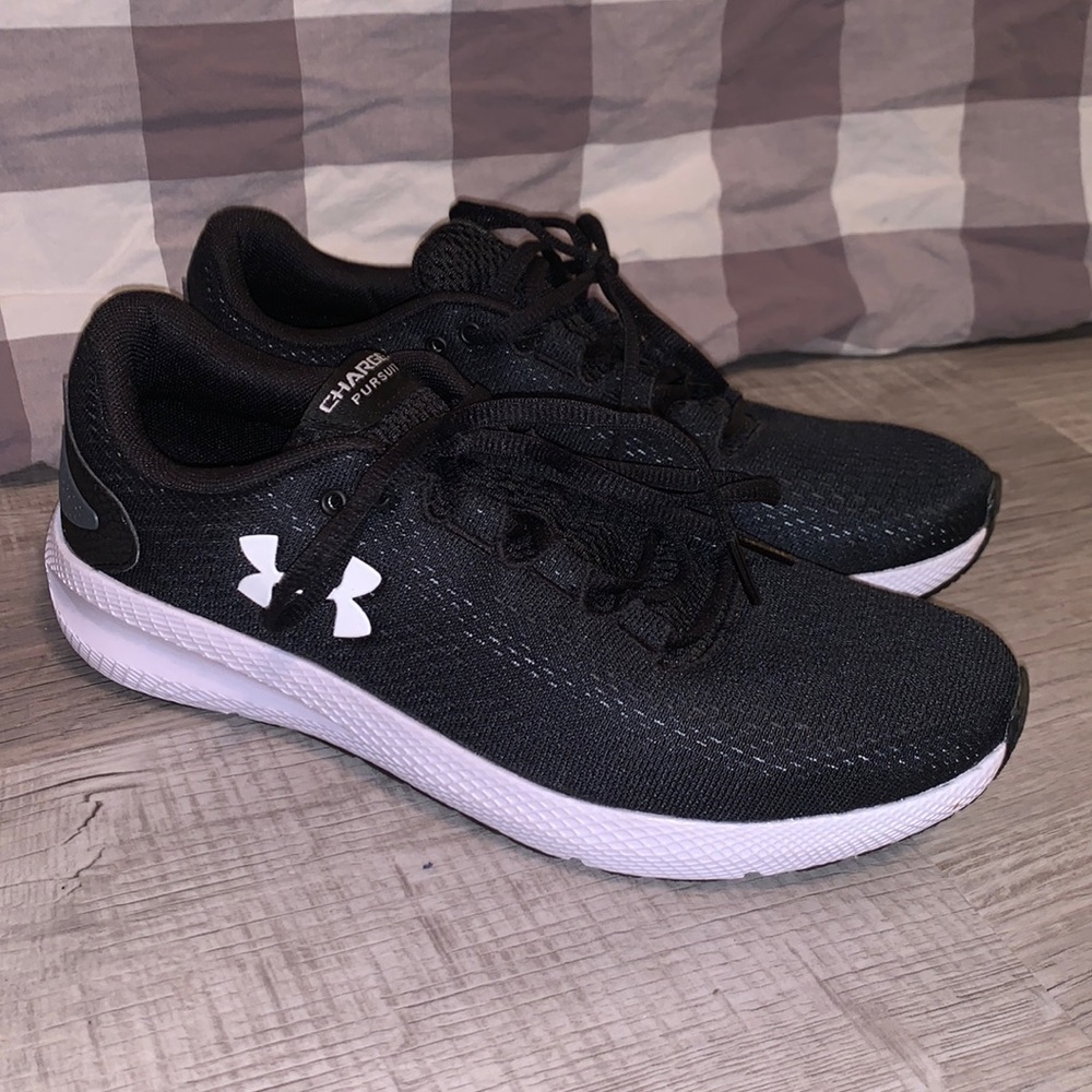 Women’s Under Armor Charged Pursuit 2 Sneaker - Black US Women’s Size 9
